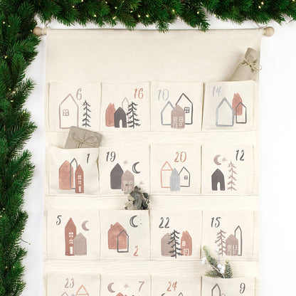 Adventskalender zum Befüllen Wandkalender aus Stoff zum Aufhängen personalisierbar mit Wunschname XXL Boho Weihnachtshäuser
