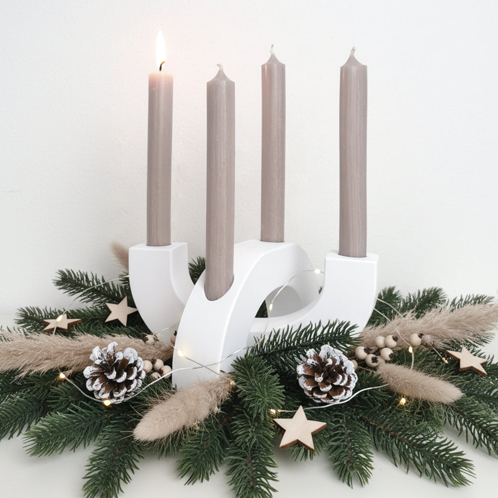 Adventskranz modern Kerzenhalter aus Gießbeton minimalistisch Weihnachtsdeko Halbkreis weiß Boho