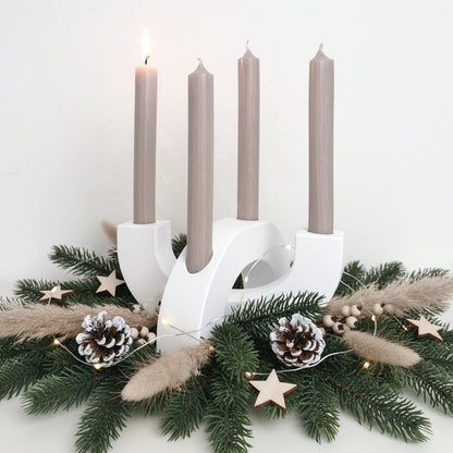 Adventskranz modern Kerzenhalter aus Gießbeton minimalistisch Weihnachtsdeko Halbkreis weiß Boho