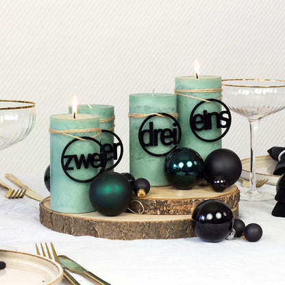 Adventskranz Zahlen Holz Anhänger 1-4 für Kerzen Adventszahlen Schreibmaschine schwarz/weiß