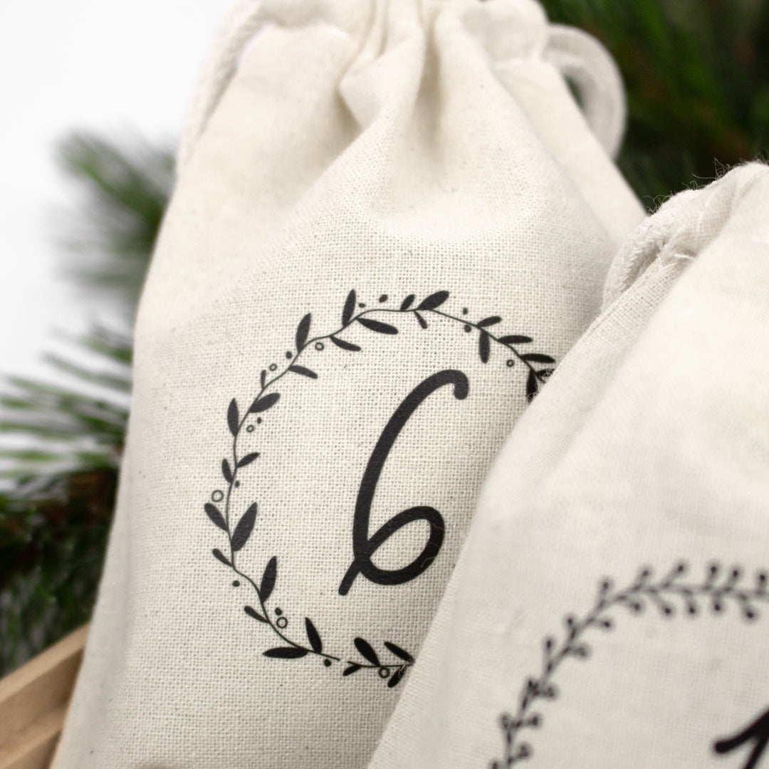 Adventskalender zum Befüllen Säckchen aus Stoff 1-24 Weihnachtskalender zum Aufhängen Kränze