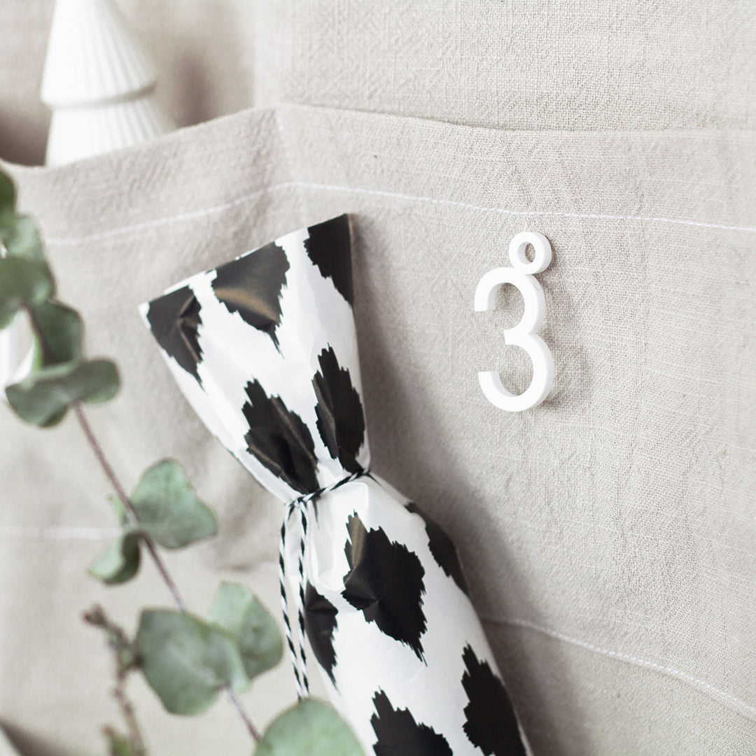 Adventskalender Zahlen Anhänger 1-24 zum Basteln Adventskalendersäckchen Nummern Modern schwarz/weiß