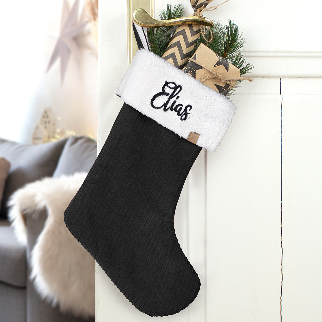 Nikolausstrumpf zum Befüllen Weihnachtssocke personalisiert mit Name bestickt - schwarz