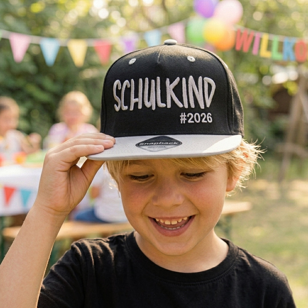 Snapback Cap bestickt zweifarbige Basecap Kappe „Schulkind 2026“