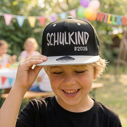 Snapback Cap bestickt zweifarbige Basecap Kappe „Schulkind 2026“