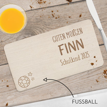 Frühstücksbrettchen aus Holz personalisiert Schulkind mit Wunschname