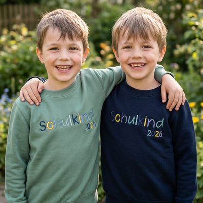 Sweatshirt Pullover bestickt „Schulkind 2026“ Geschenk zur Einschulung Jungs