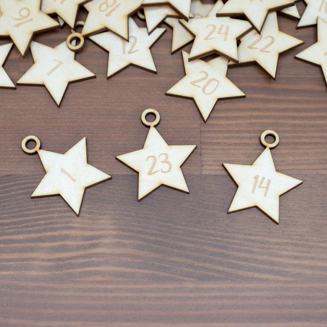 Adventskalender Zahlen Anhänger 1-24 zum Basteln Adventskalendersäckchen Nummern Sterne Holz