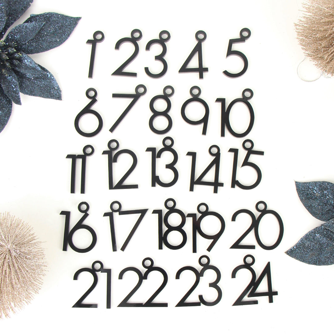 Adventskalender Zahlen Anhänger 1-24 zum Basteln Adventskalendersäckchen Nummern Modern schwarz/weiß