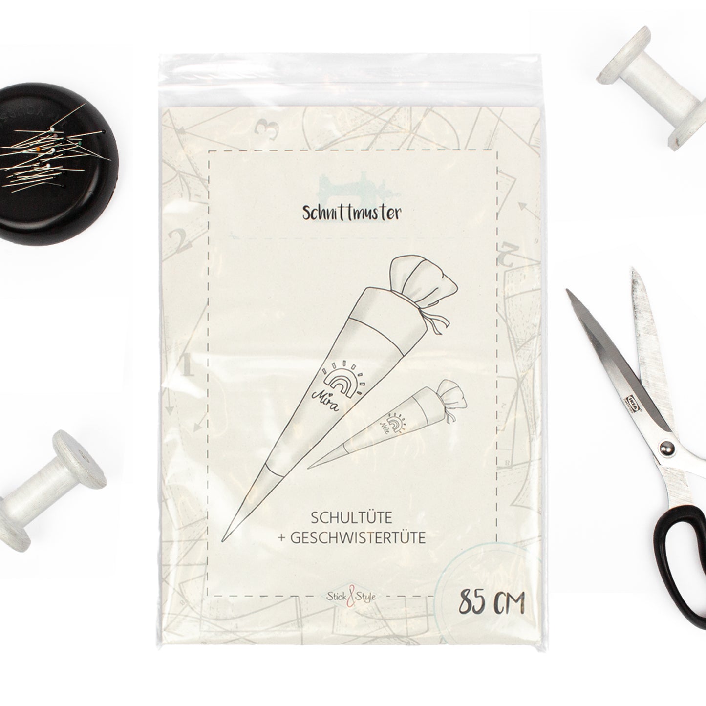 Schnittmuster aus Papier für Schultüte 85 cm