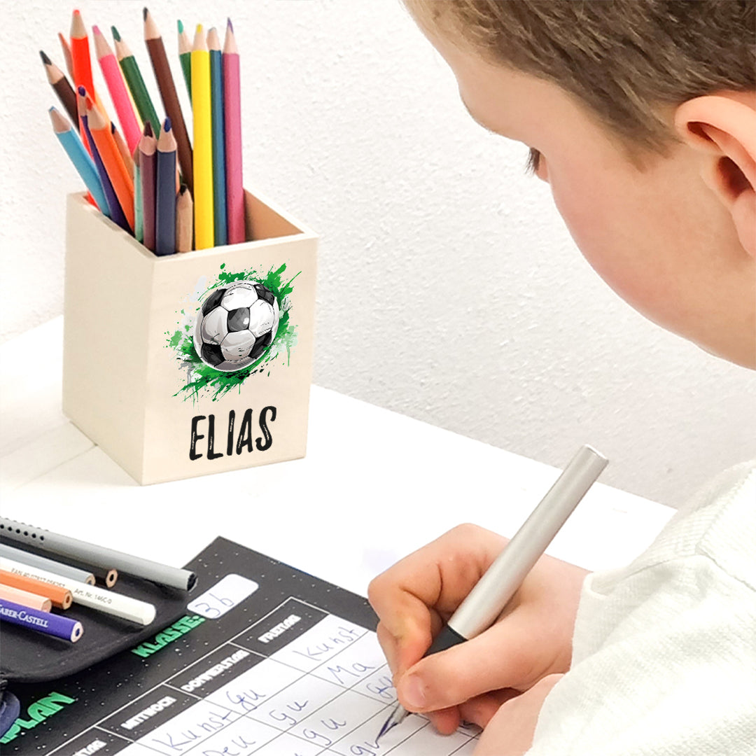 Personalisierter Stifthalter aus Holz Stiftebecher mit Wunschname Schulkind – Jungs