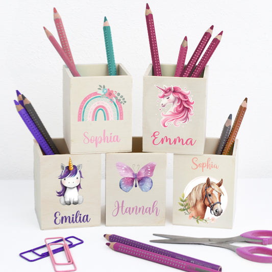 Personalisierter Stifthalter aus Holz Stiftebecher mit Wunschname Schulkind – Mädchen