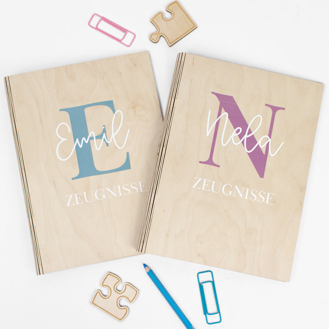 Zeugnismappe aus Holz personalisiert mit Wunschname Geschenk zur Einschulung - Buchstaben