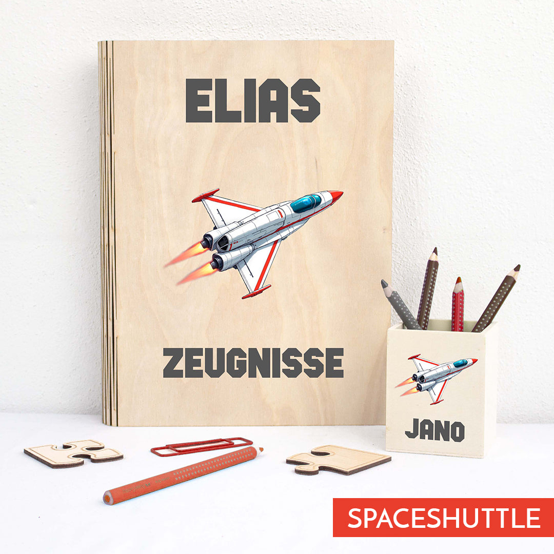 Zeugnismappe aus Holz personalisiert mit Wunschname und Wunschmotiv Geschenk zur Einschulung - Jungs