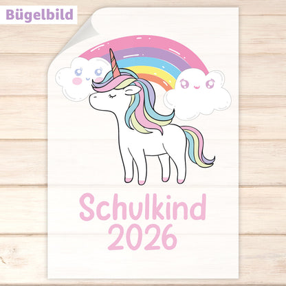 Bügelbild - Schulkind - Wunschname & Wunschjahr - Regenbogen Einhorn
