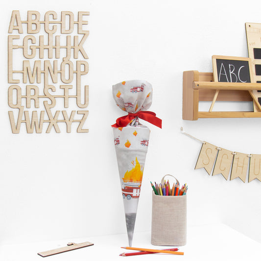 Geschwister Schultüte auch DIY aus Stoff - Feuerwehrauto