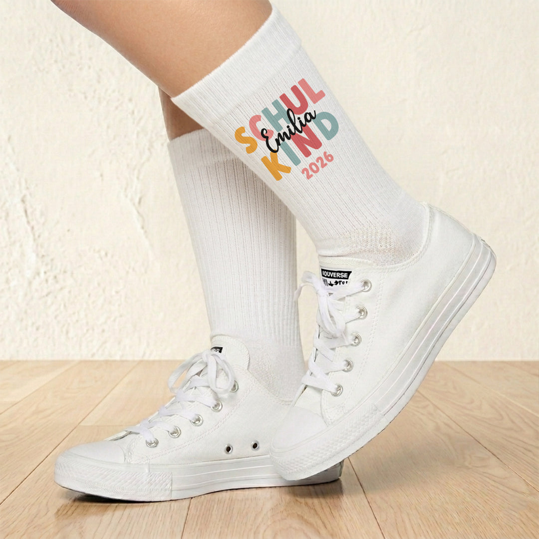 Schulkind Socken beidseitig personalisiert als Geschenk zur Einschulung für Schulkinder Tennissocken - weiß - Schulkind 2026 - Wunschname