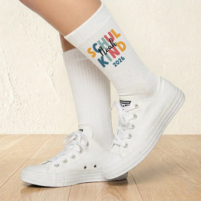 Schulkind Socken beidseitig personalisiert als Geschenk zur Einschulung für Schulkinder Tennissocken - weiß - Schulkind 2026 - Wunschname