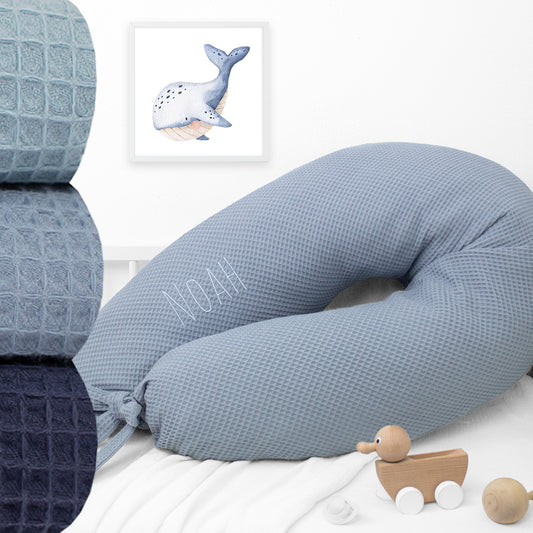 Stillkissen Set Kissen inkl. Bezug XXL Wunschname bestickt Seitenschläferkissen 190 cm Waffelpiqué 100% Baumwolle Jungs