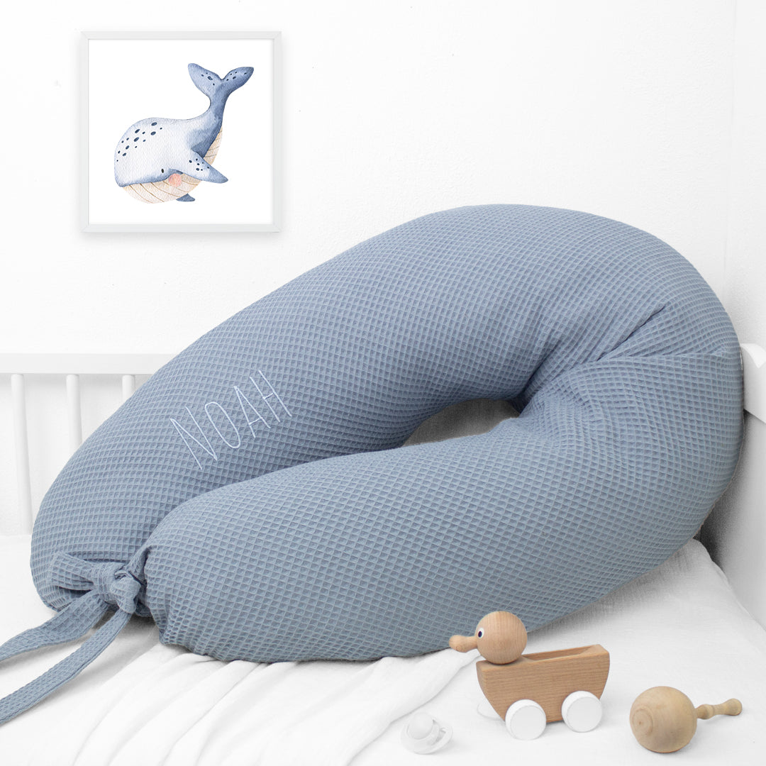 Stillkissen Set Kissen inkl. Bezug XXL Wunschname bestickt Seitenschläferkissen 190 cm Waffelpiqué 100% Baumwolle Jungs