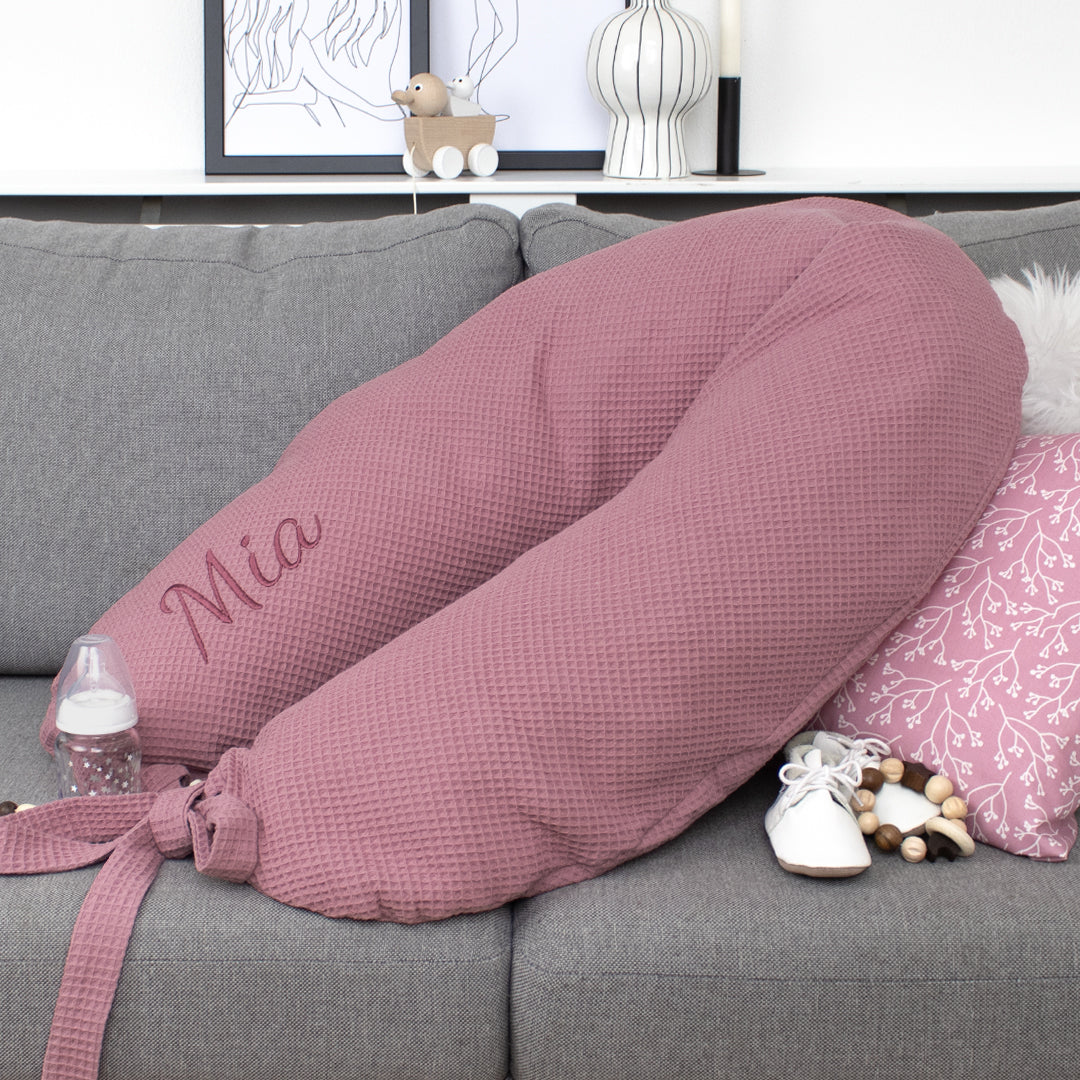Stillkissen Set Kissen inkl. Bezug XXL Wunschname bestickt Seitenschläferkissen 190 cm Waffelpiqué 100% Baumwolle Mädchen